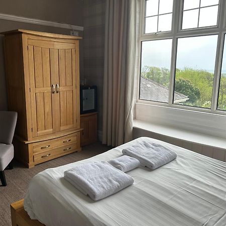 Broadway House Bed and Breakfast Laugharne Exteriör bild
