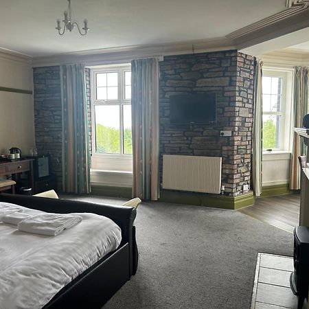 Broadway House Bed and Breakfast Laugharne Exteriör bild