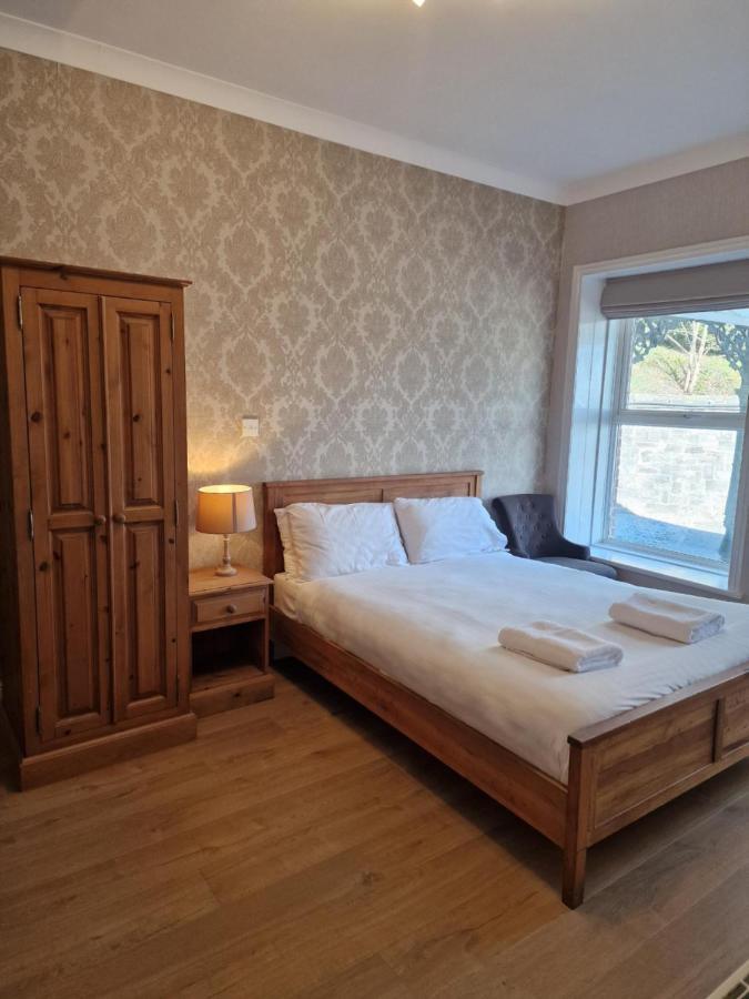Broadway House Bed and Breakfast Laugharne Exteriör bild