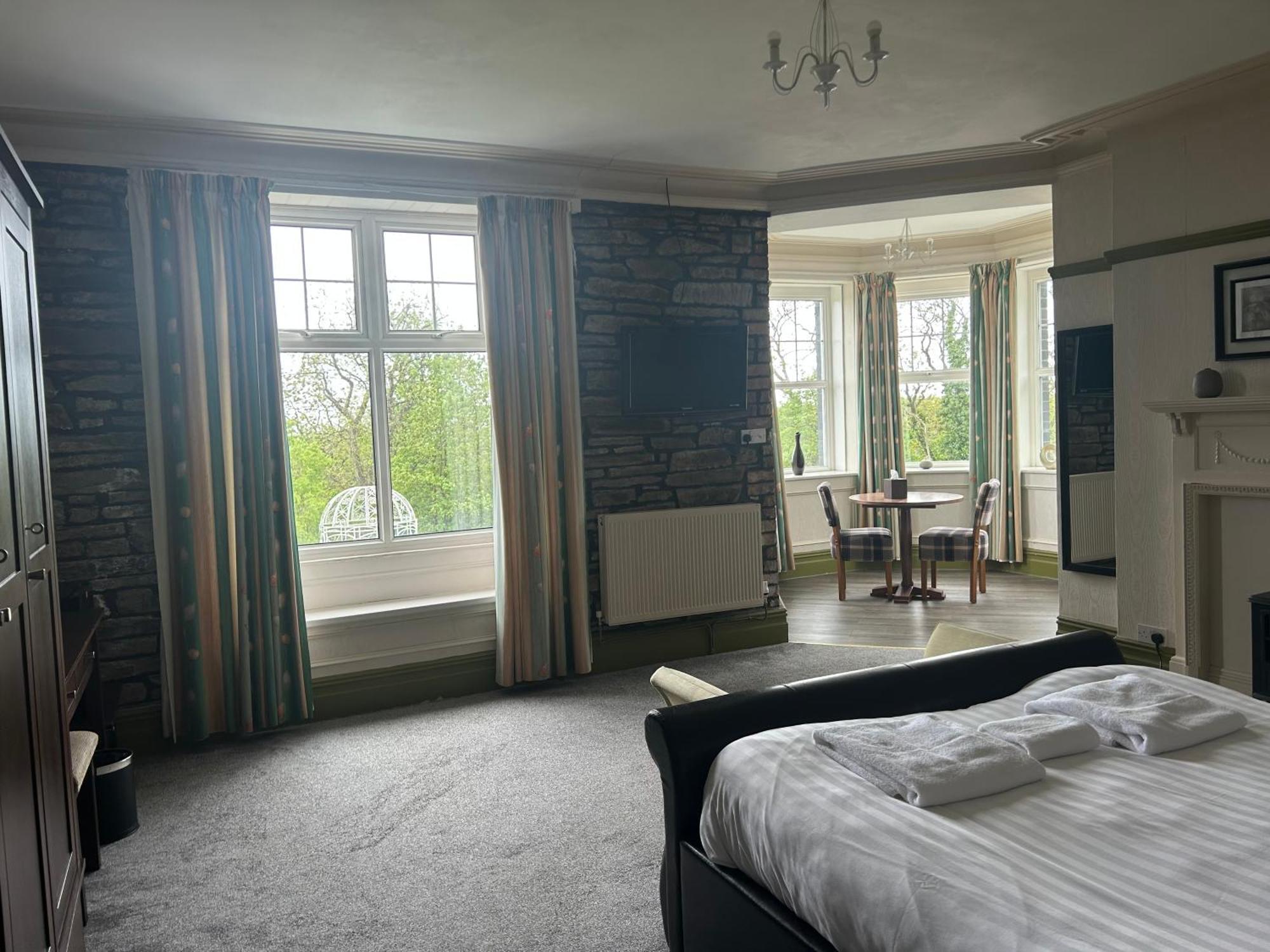 Broadway House Bed and Breakfast Laugharne Exteriör bild
